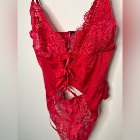 COPY - NWOT La Senza Red Lace Cut Out Bodysuit Small - Picture 3 of 7